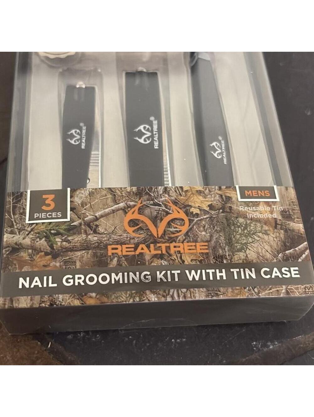 Realtree Men's Nail Grooming Kit with Tin Case - 3 Piece Set